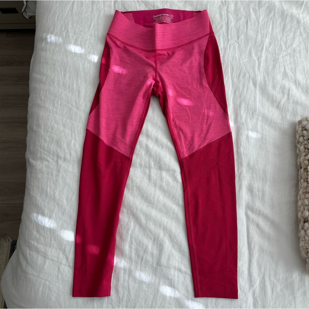 Outdoor Voices - pink and red leggings